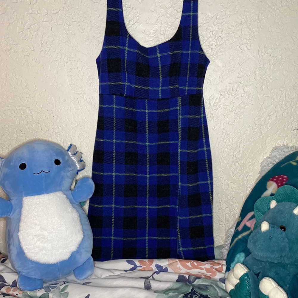 Large, Soft, Plaid, Casual yet Dressy, Name Brand, Barely Worn, Zipper Back.